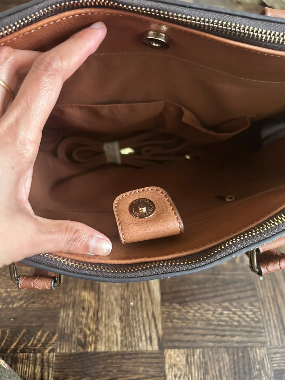 Coach purple hand bag image indicator(7)