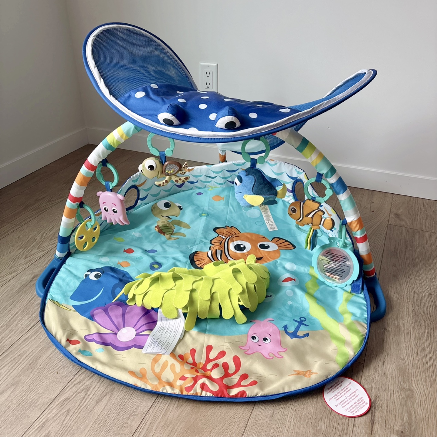 Disney Finding Nemo Baby Lights & Music Gym Playmat