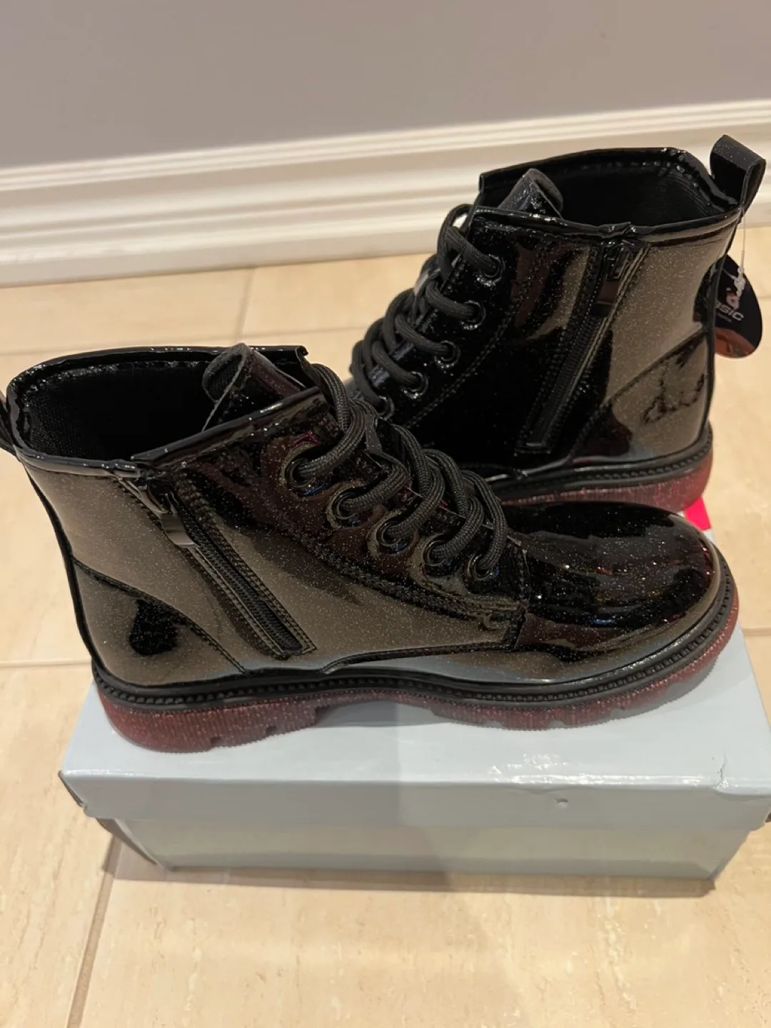 Tabasic Girls' Black Glitter Boots Size 10 image indicator(4)