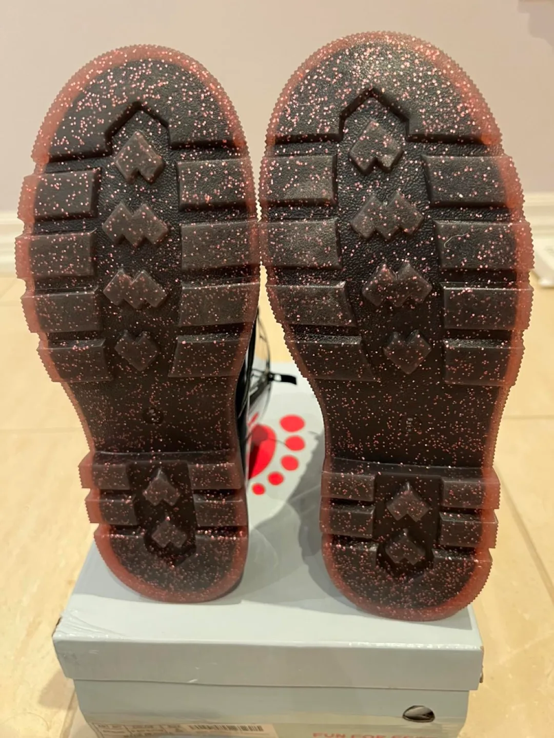 Tabasic Girls' Black Glitter Boots Size 10 image indicator(7)