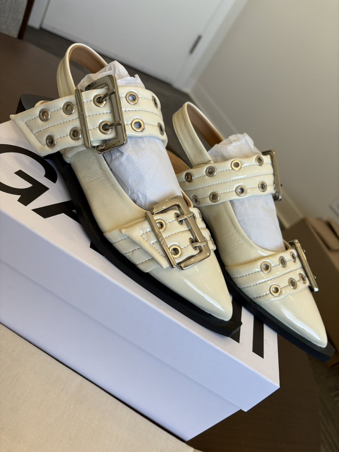 Ganni Cream Leather Buckle Slingback Pointed Toe Flats - photo 3