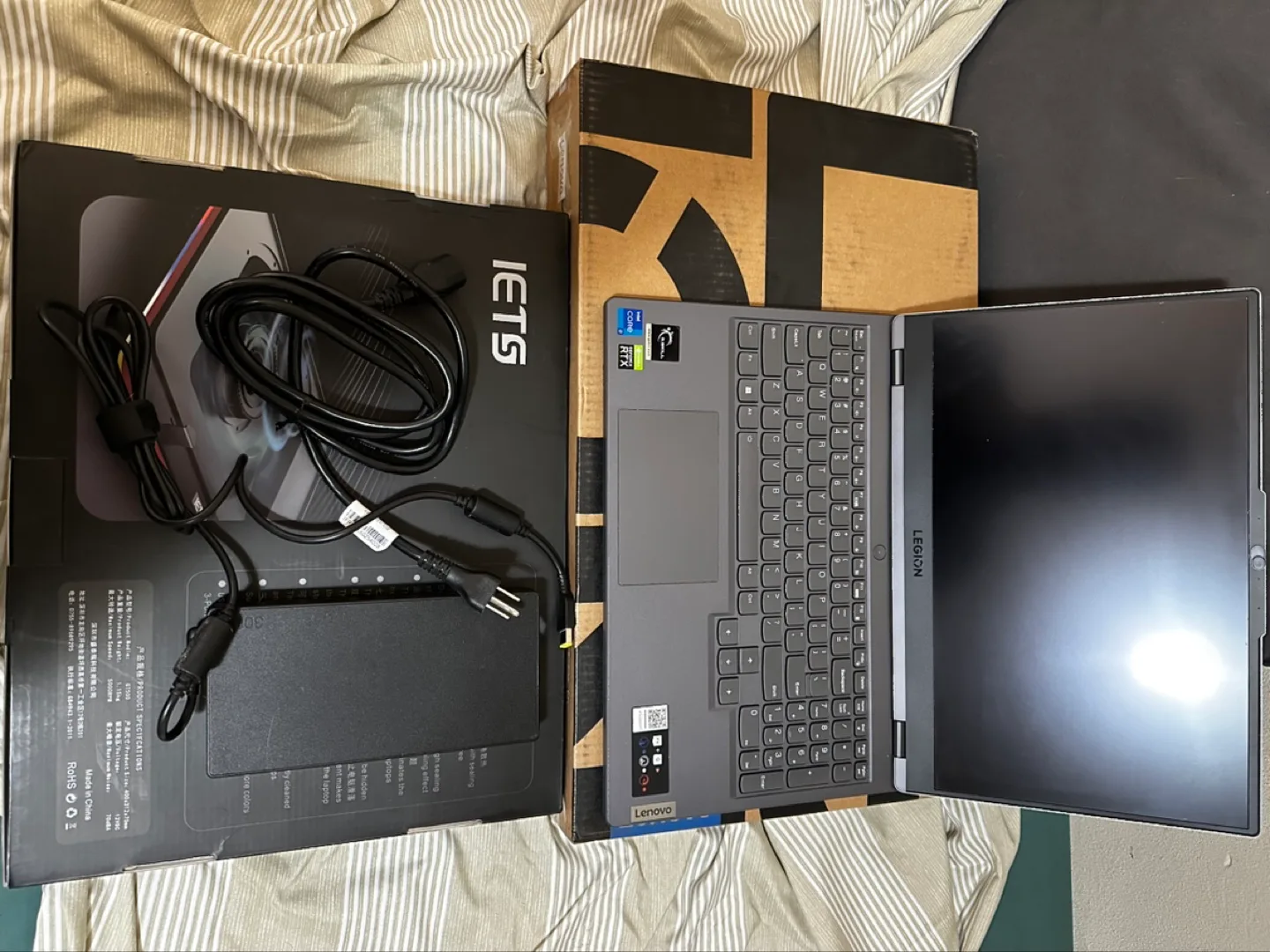 Legion5 15IAH7H(3070Ti + i712700H + 32GBRAM + 2 * 1 TBSSD) 15.6" image indicator(2)