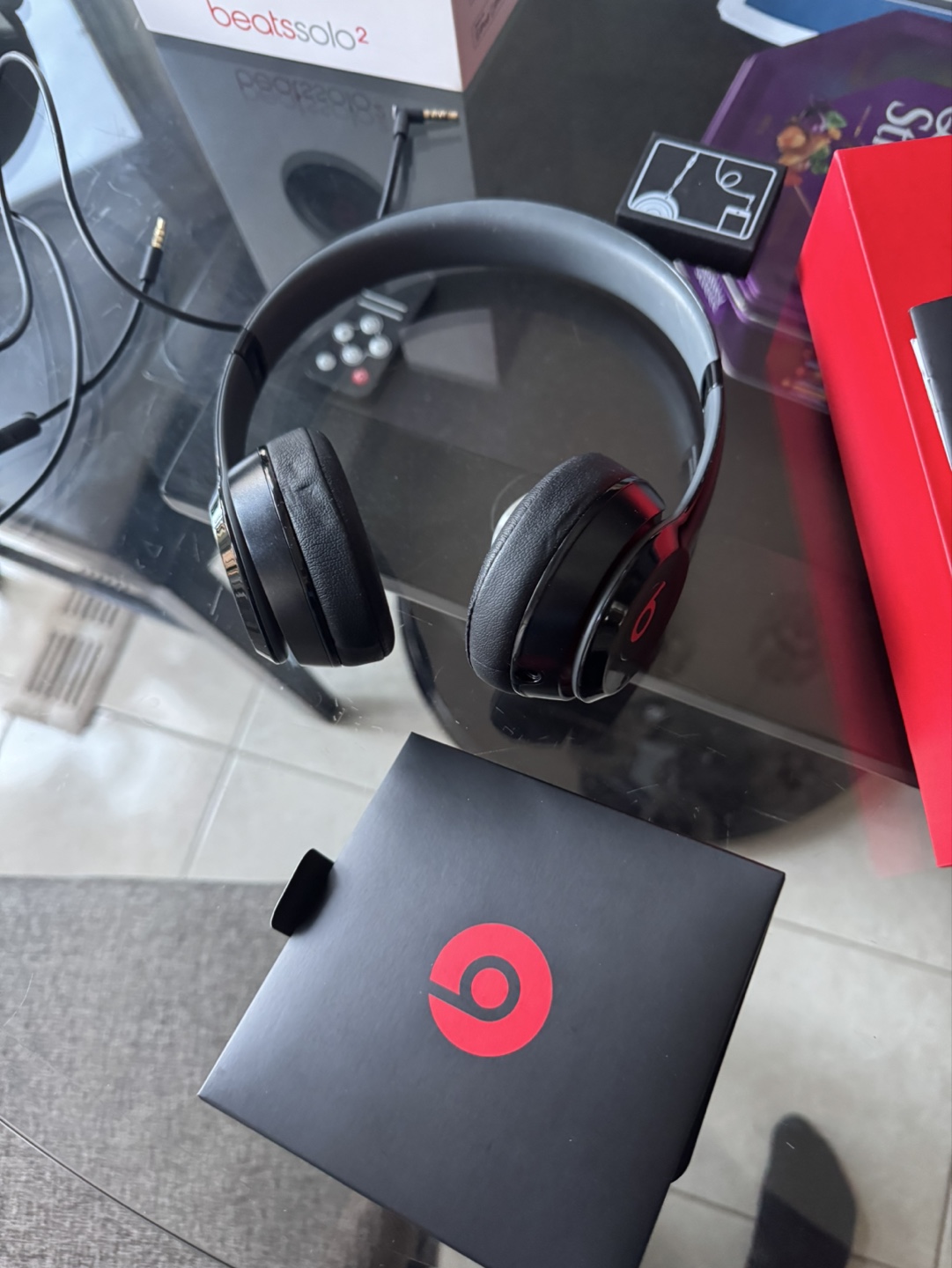 Beats Solo2 Wireless Headphones - Black