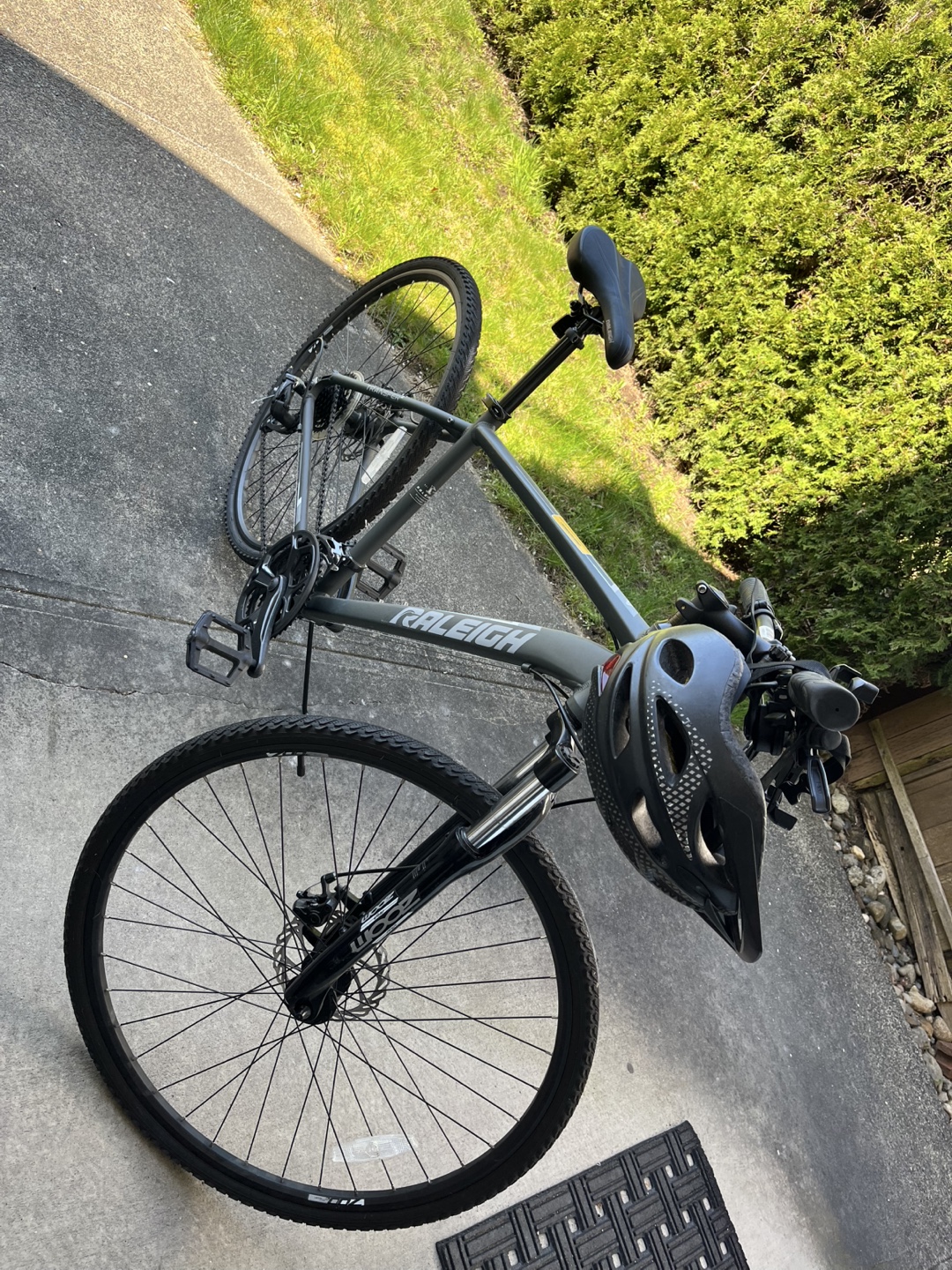 Raleigh Talus 2 Mens Hybrid Bike - photo 3