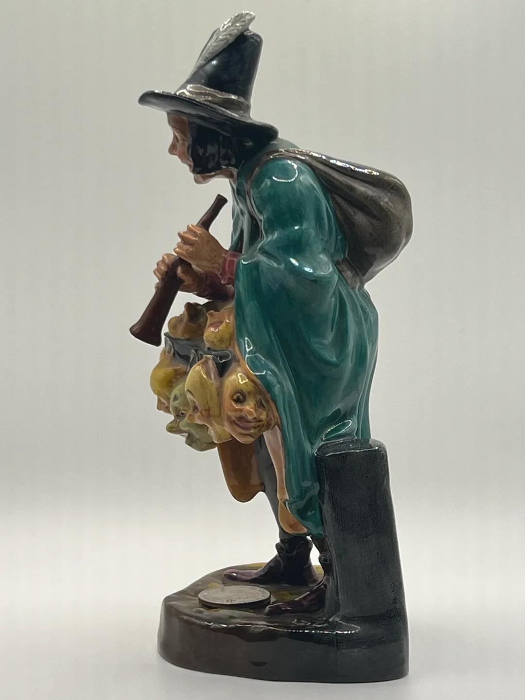 Vintage Royal Doulton Figurine - The Mask Seller image indicator(3)