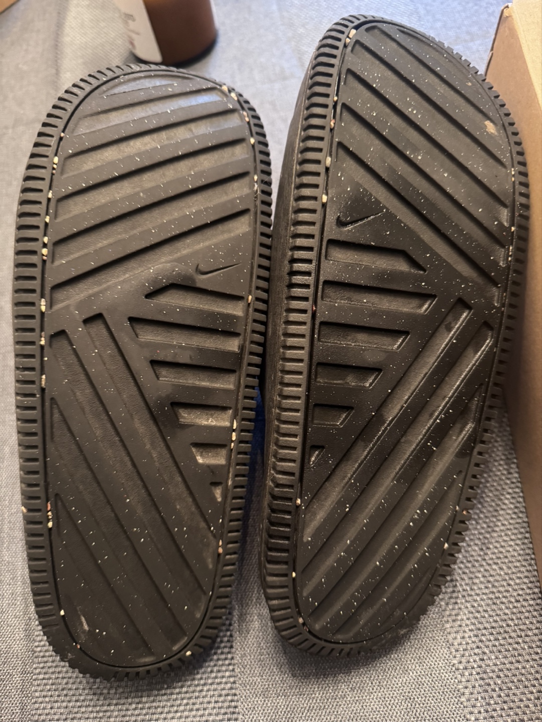 Nike Slides - Black size 8 excellent condition - photo 5
