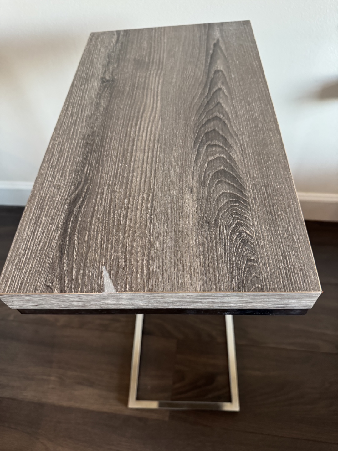 Modern C-Shaped End Table - photo 2