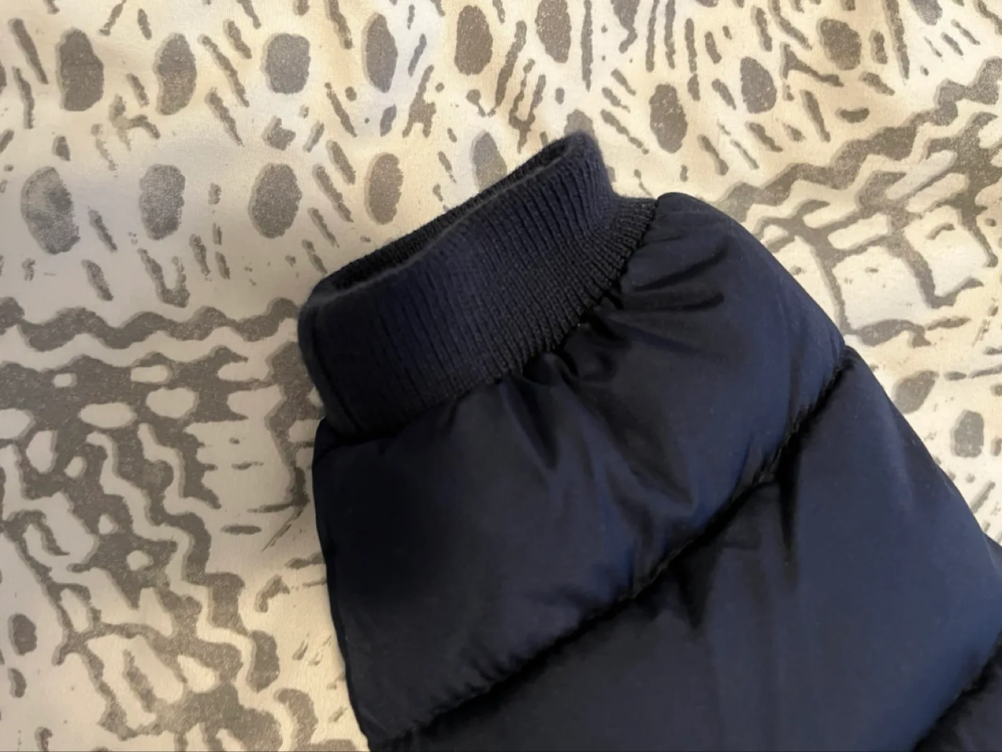 Baby Gap Puffer Jacket - 12-18 Months image indicator(4)