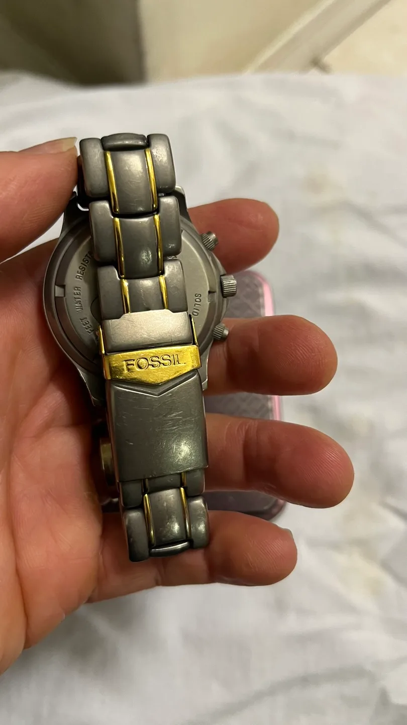 Fossil Titanium Chronograph Watch image indicator(4)