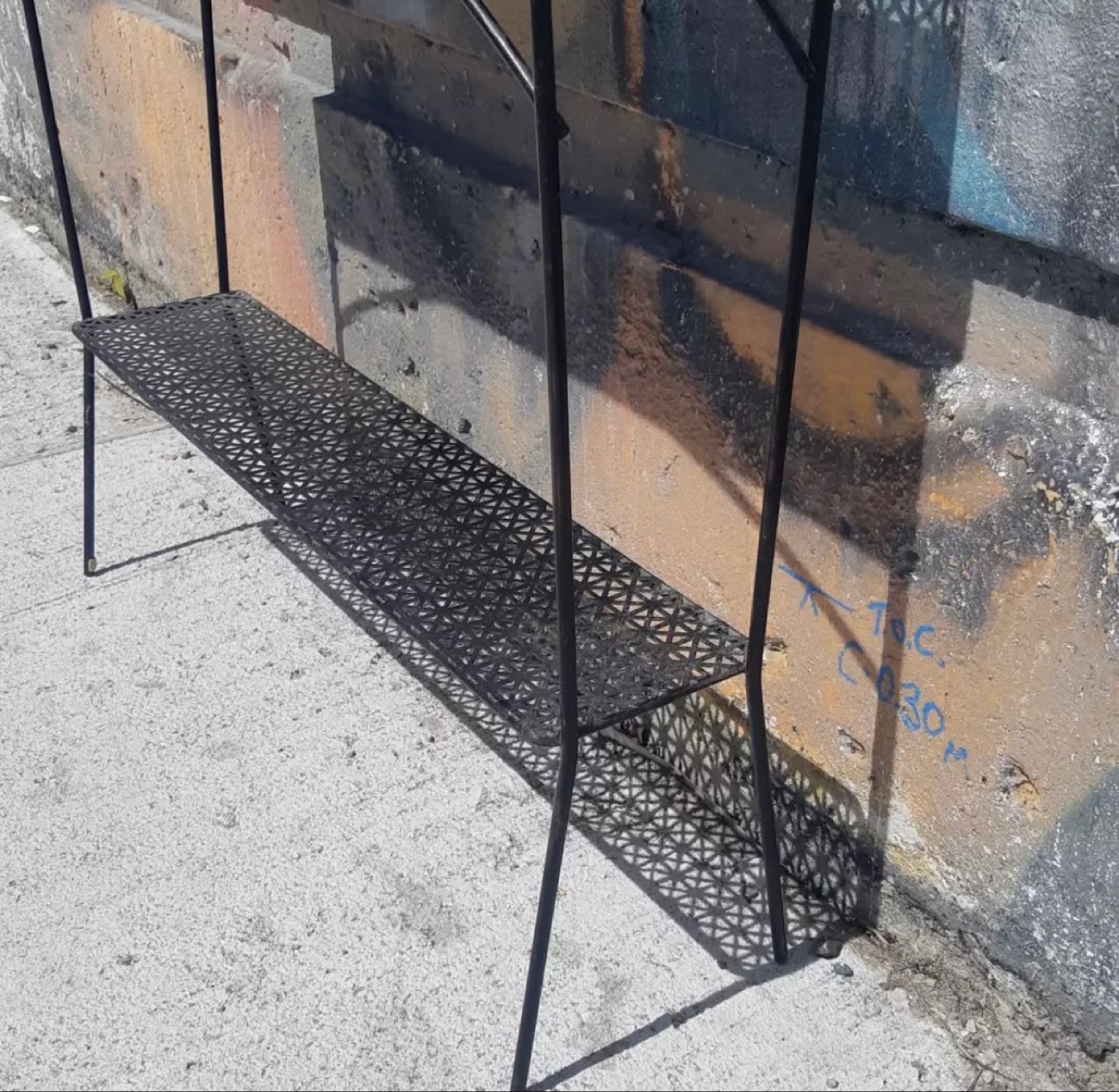 Mid-Century Modern Black Metal Planter Stand - photo 2