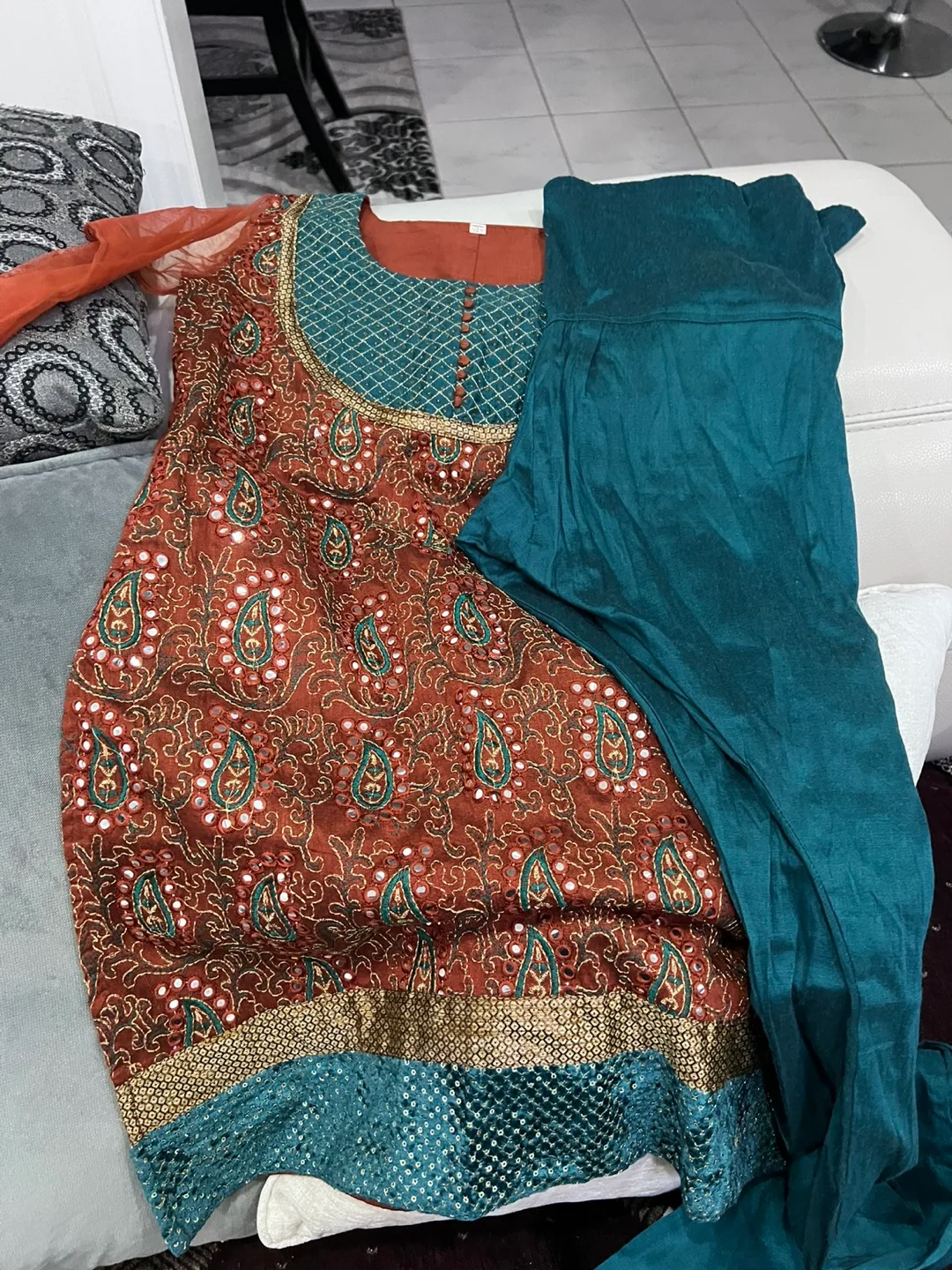 Four Beautiful Indian Suits image indicator(3)