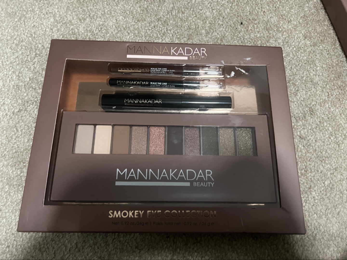 e.l.f. 100 Colour Eyeshadow & Manna Kadar - photo 3