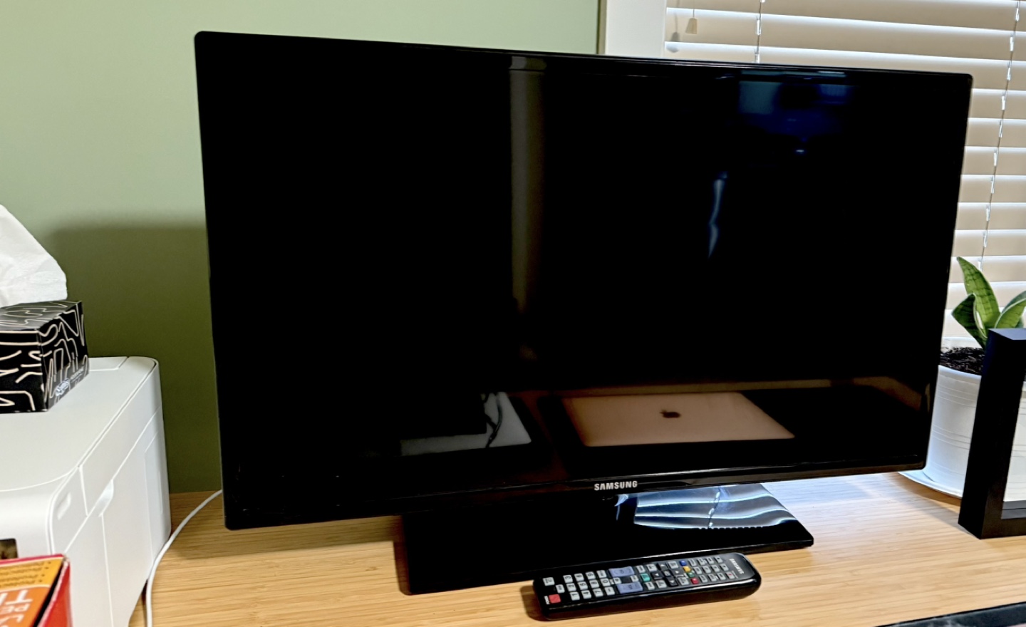 29” Samsung LED HDTV - Excellent Condition - photo 2
