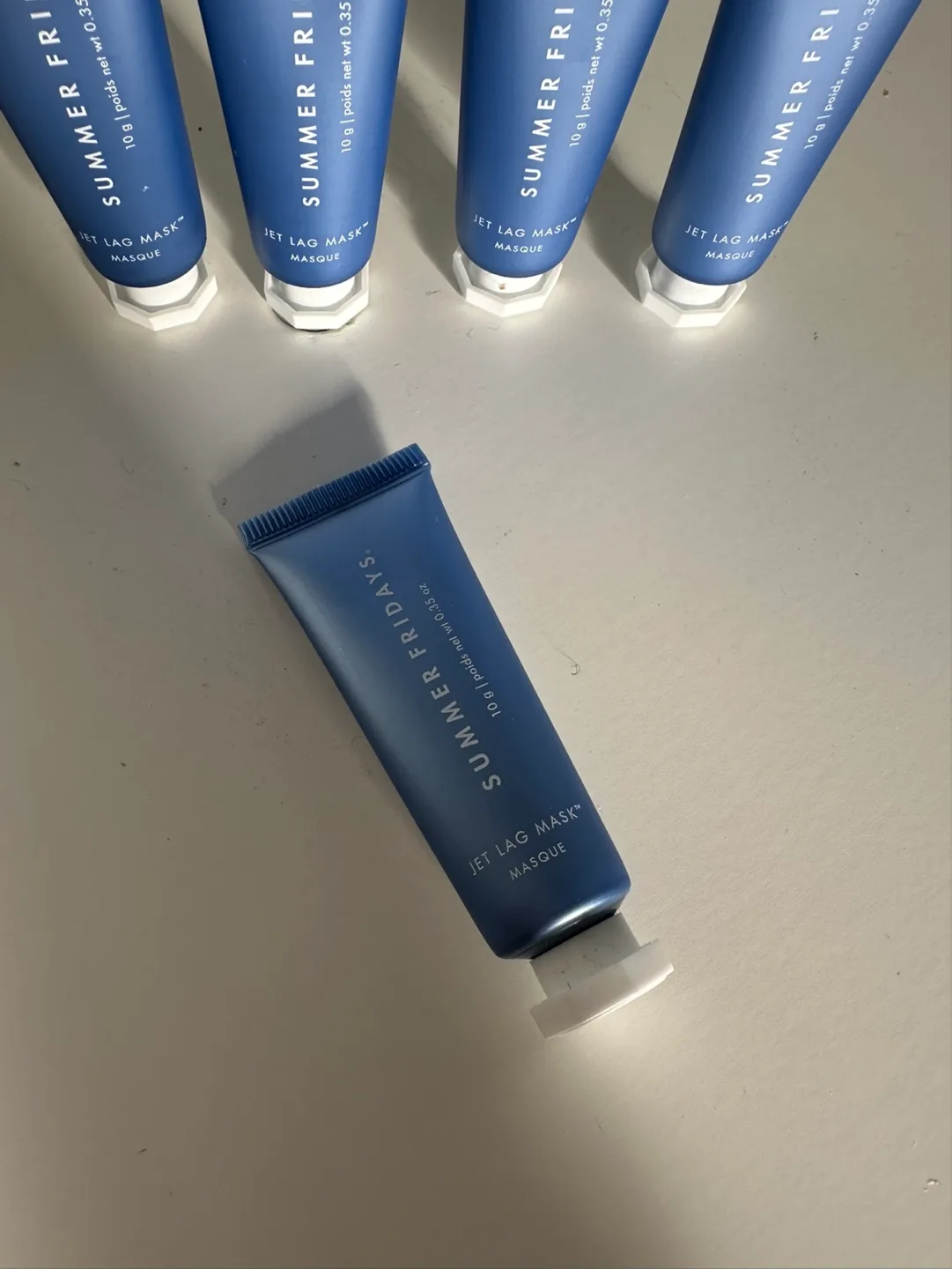 Summer Friday jet lag mask image indicator(2)