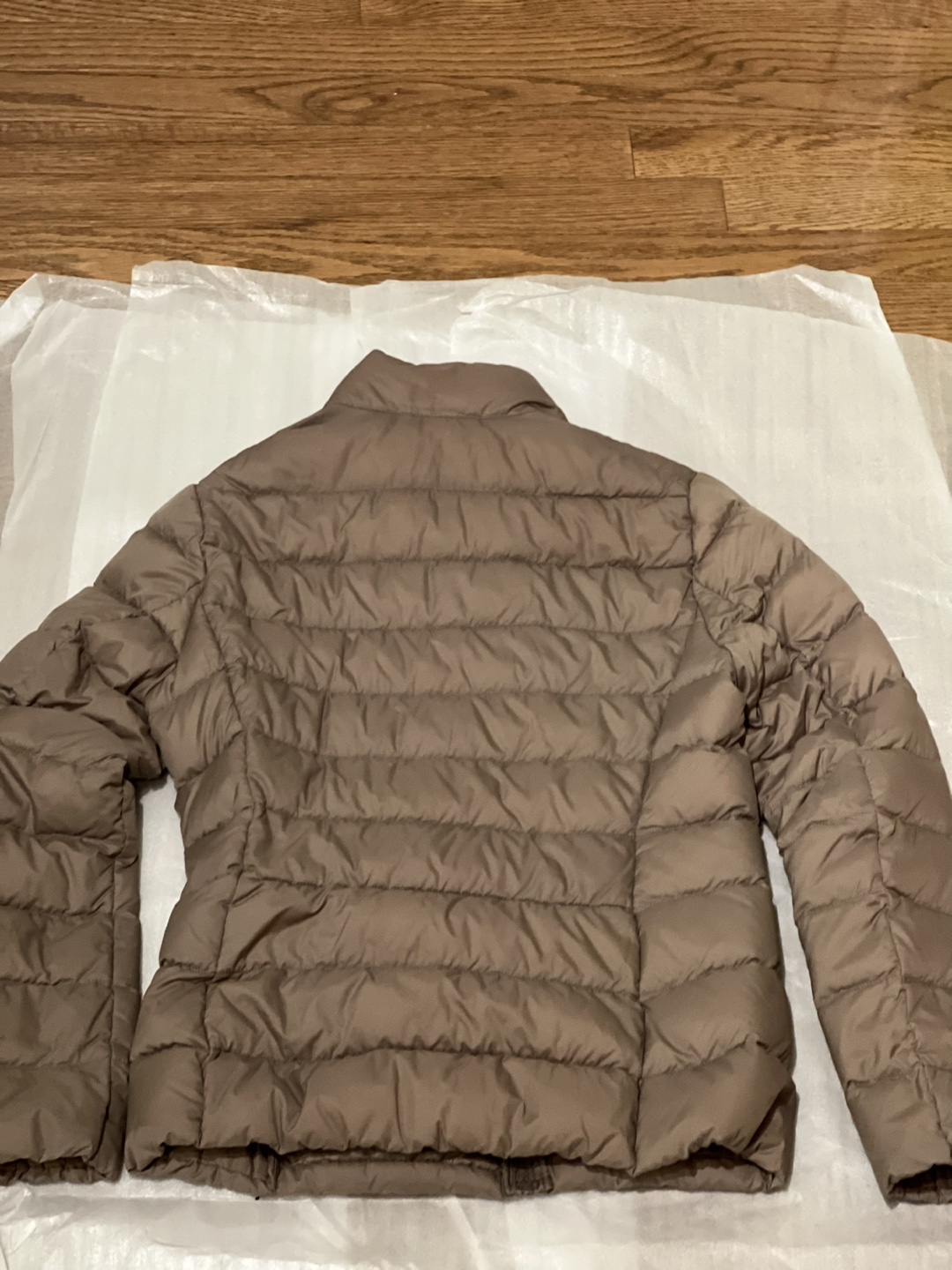 Uniqlo Ultra Light Down Jacket - Size M - photo 2