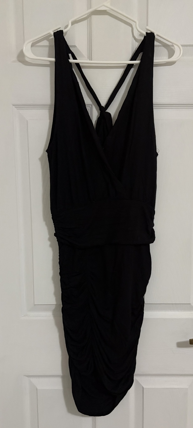 Elegant Black Ruched Mini Dress - photo 3