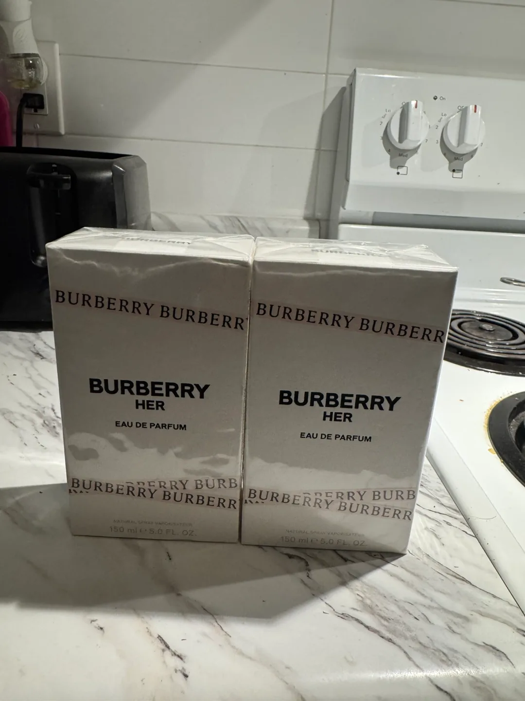 Two Burberry Her Eau de Parfum 150ml thumbnail