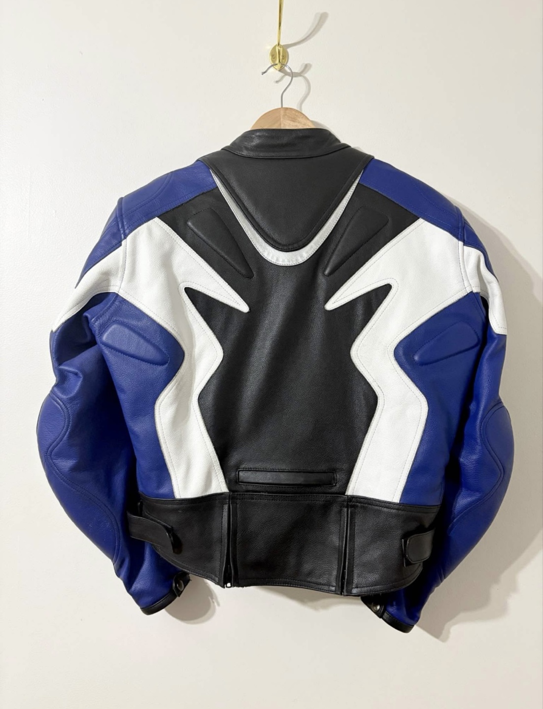 Joe Rocket armoured leather jacket with liner. Like New. - photo 5