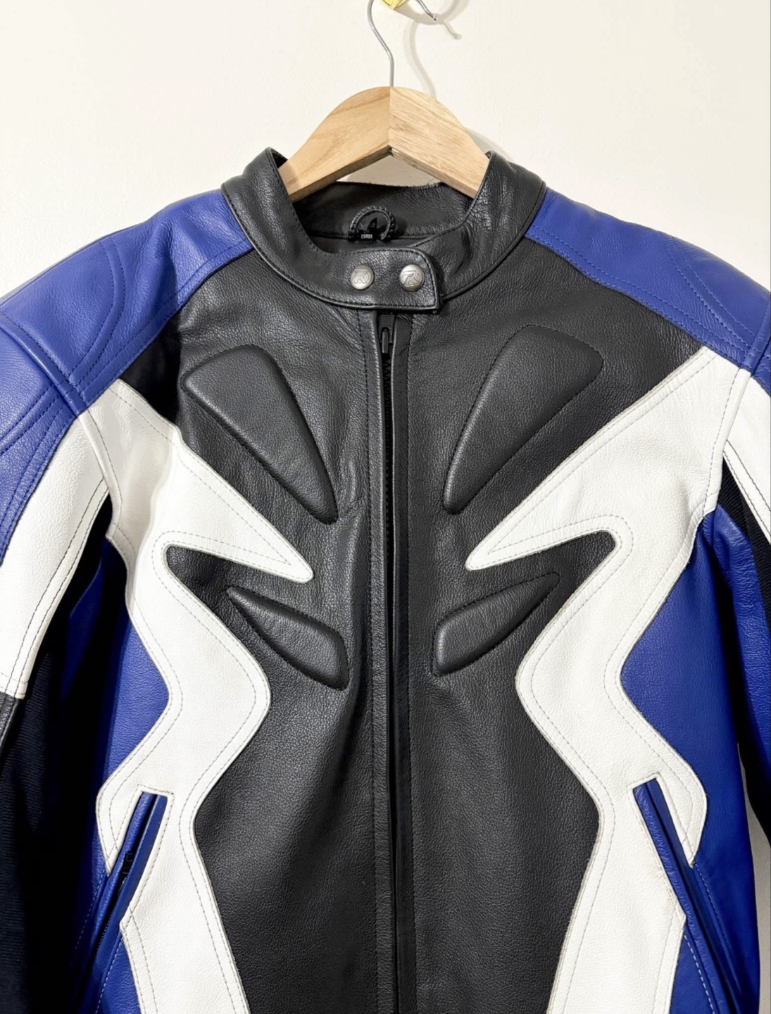 Joe Rocket armoured leather jacket with liner. Like New. - photo 2