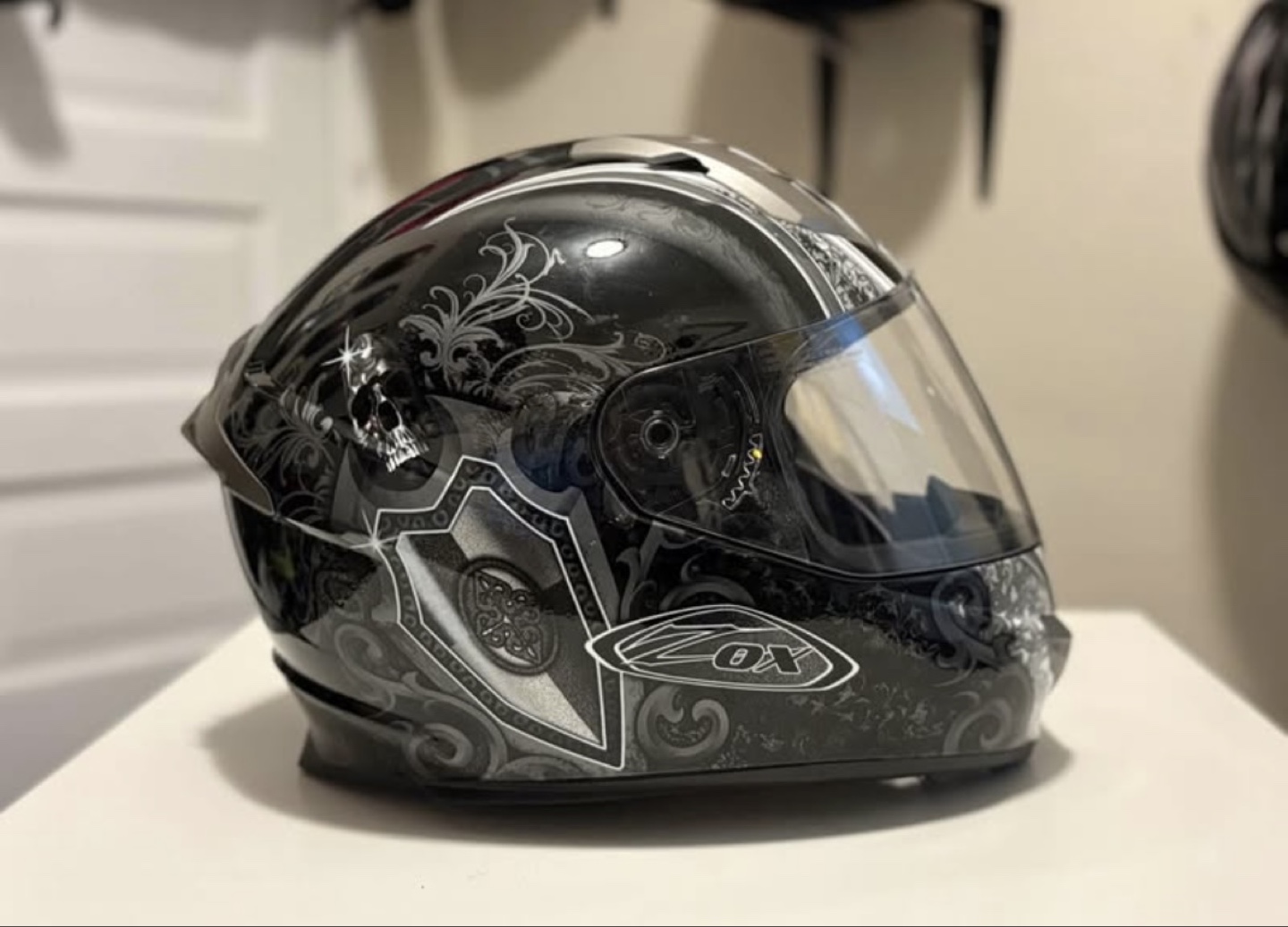 full face motorcycle helmet like new