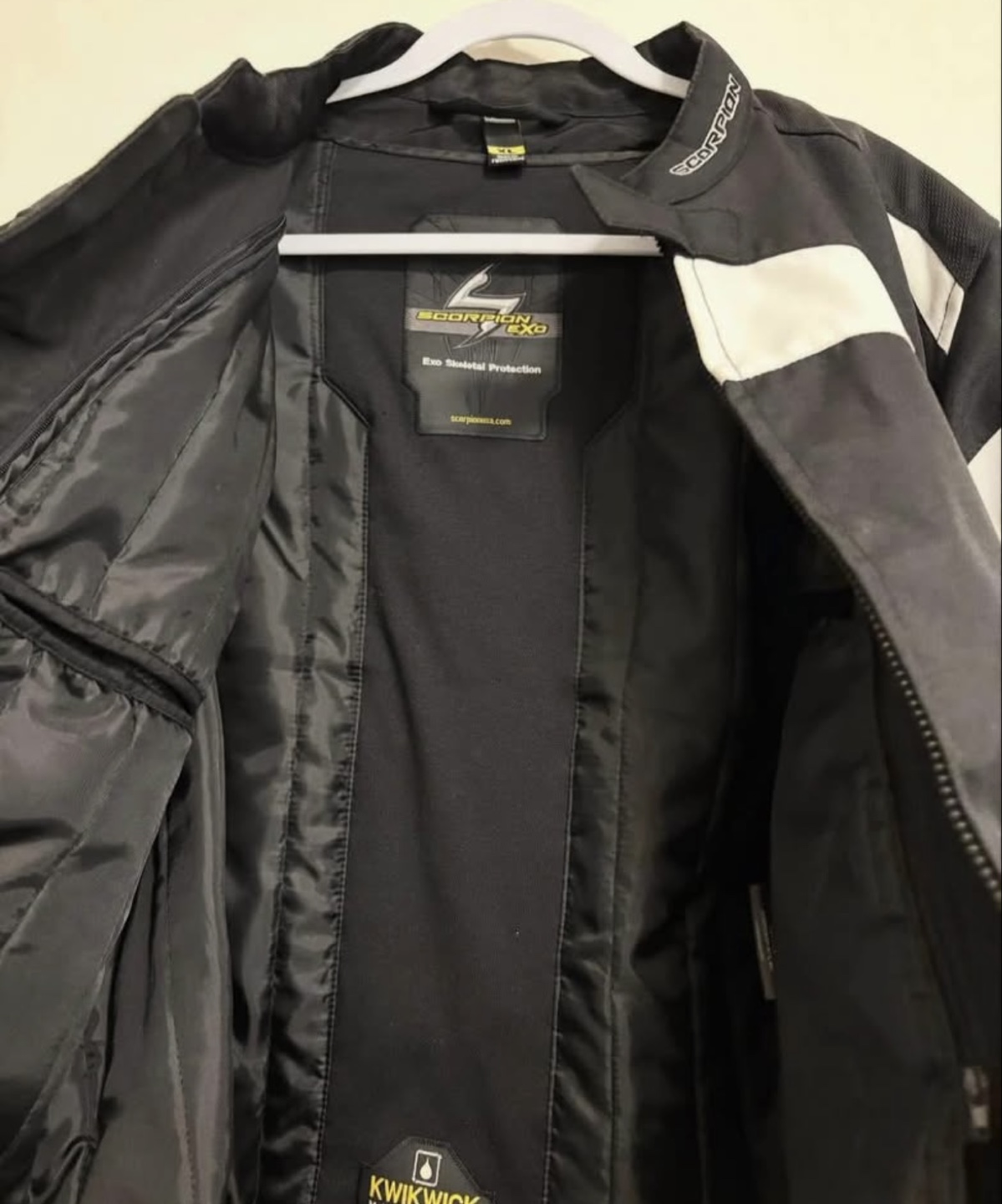 Scorpion armoured motorcycle riding jacket like new - photo 5