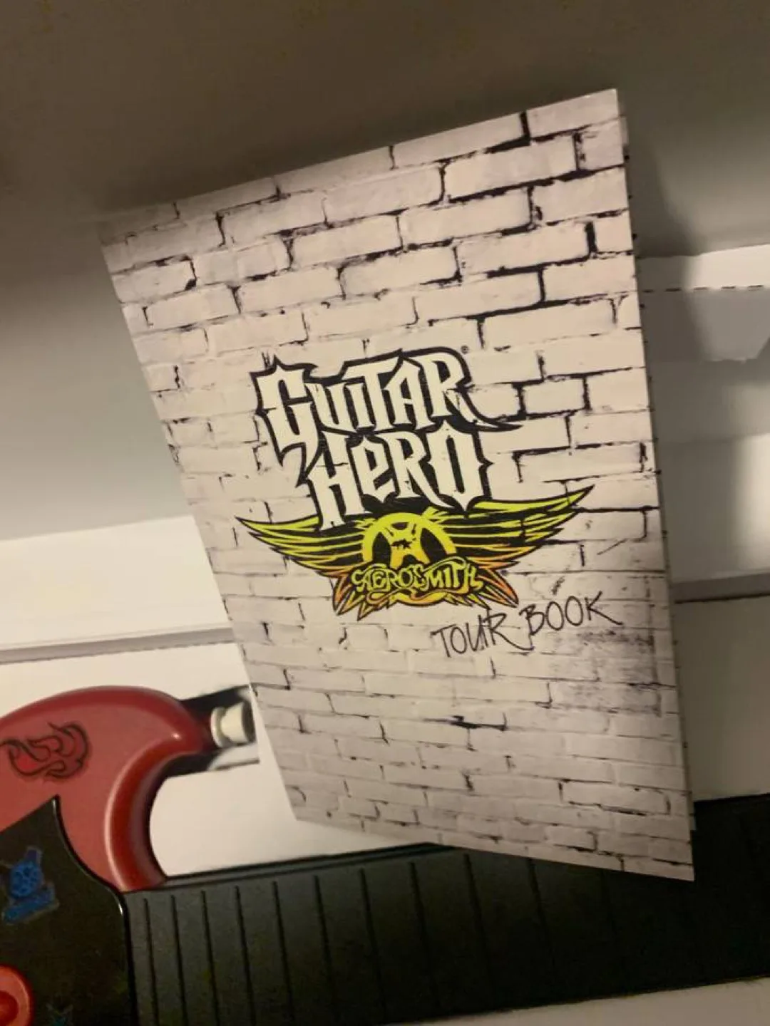 Guitar Hero Aerosmith Limited Edition Bundle PlayStation 2 image indicator(8)