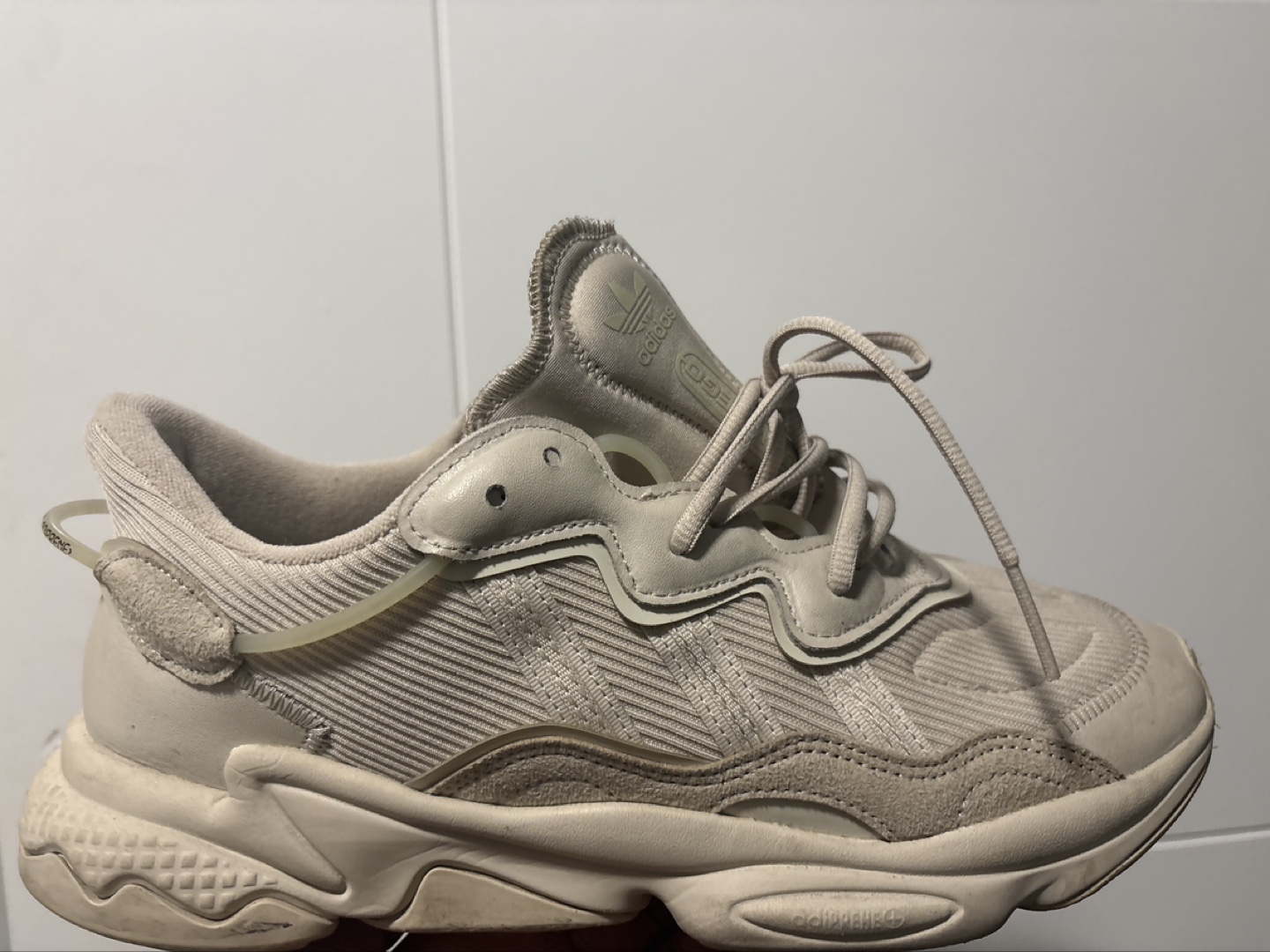 Adidas Ozweego Beige Sneakers