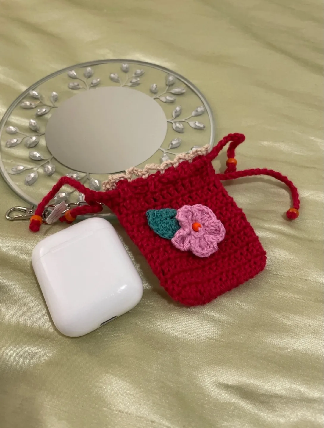 Handmade Crochet Airpod Cases Keychain image indicator(2)
