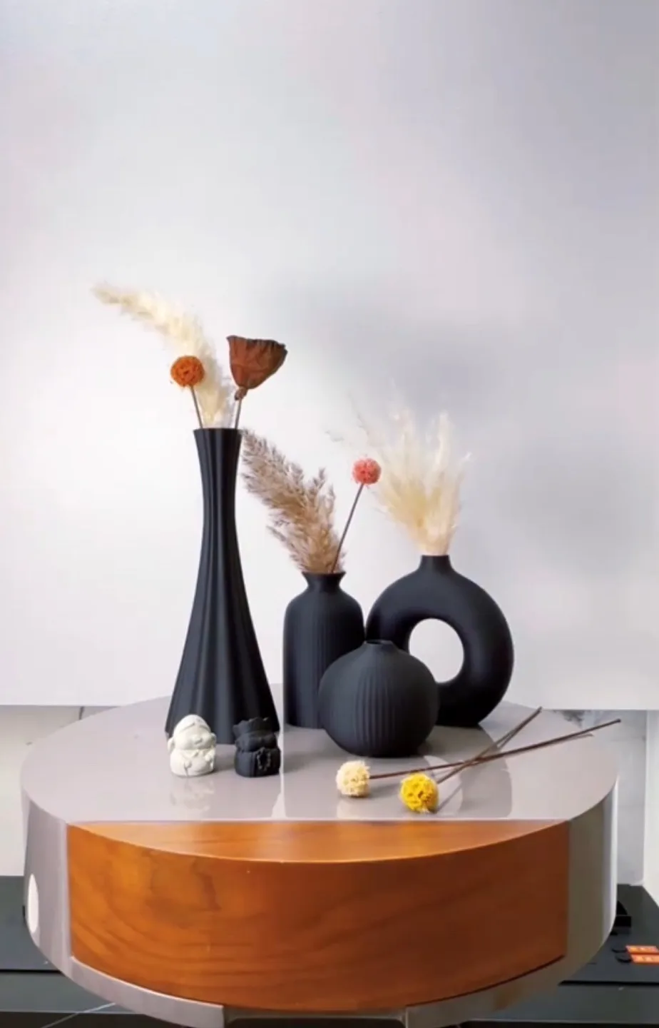Vase Ornaments thumbnail