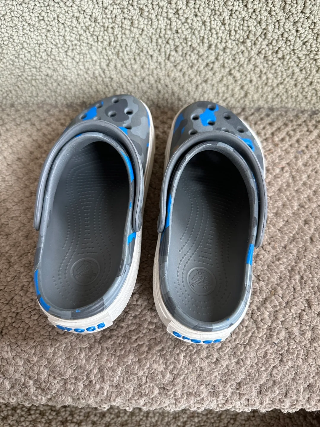 Crocs Kids' Camo Clogs Size C12/C13 image indicator(3)