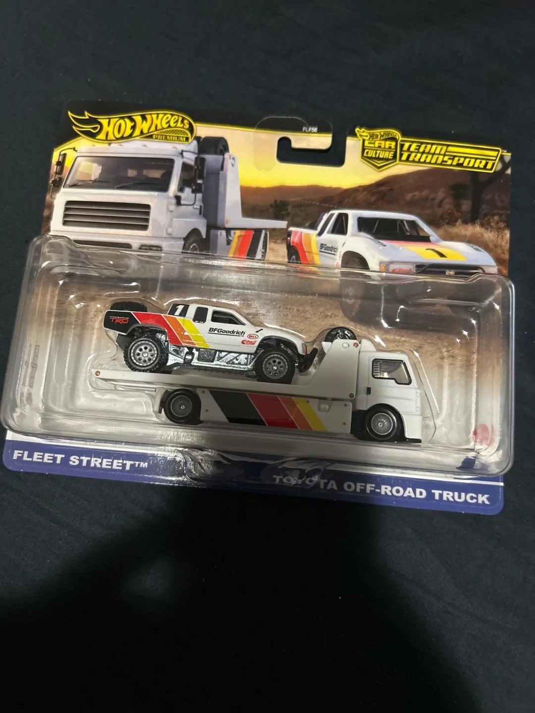 Hot Wheels Premium Team Transport Toyota Off-Road Truck thumbnail