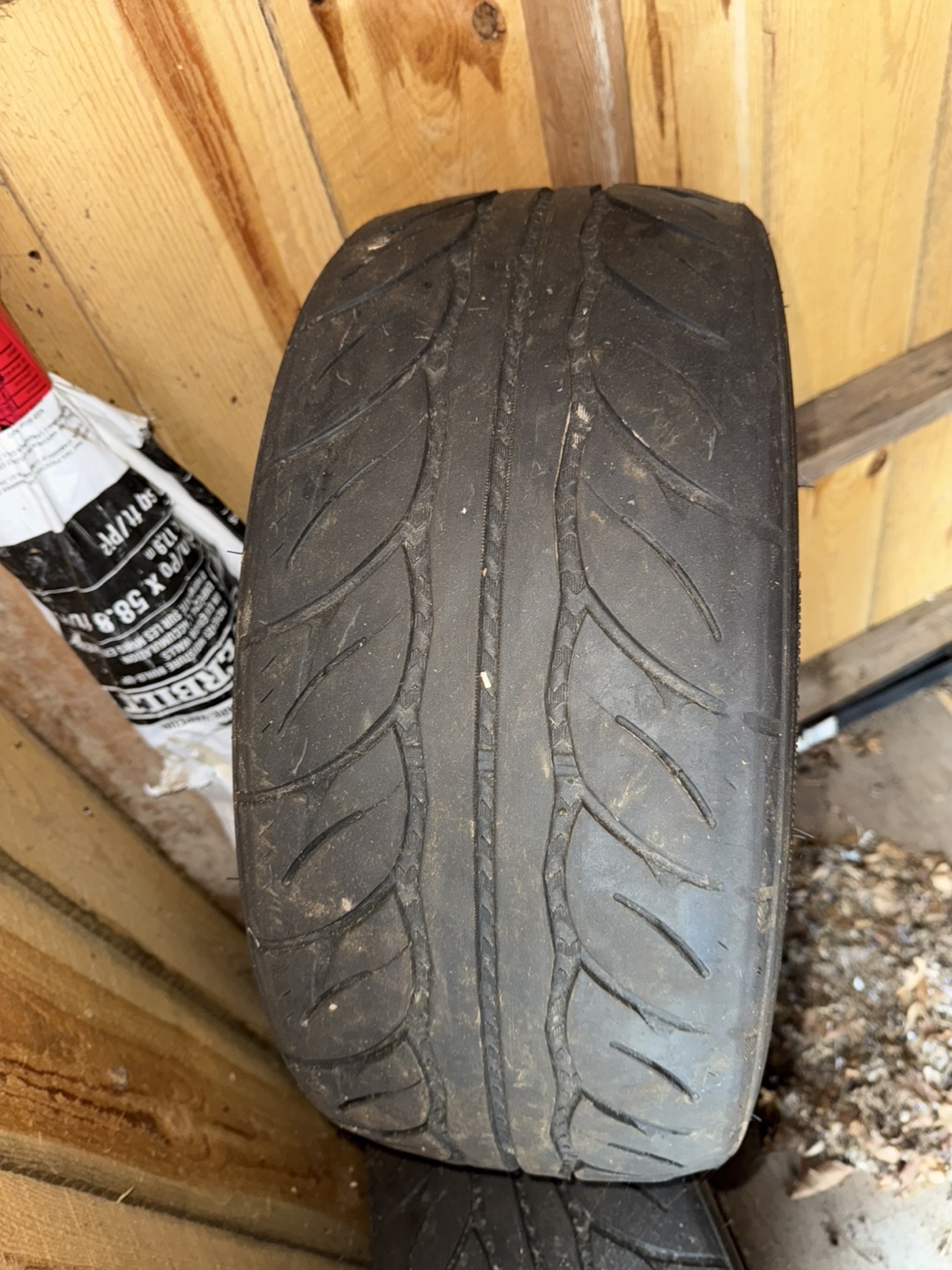 Used 235/40ZR18