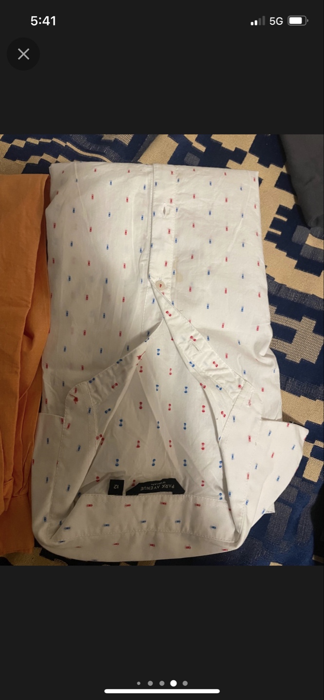 Bundle of four tops - 2 blouses and 2 button-down shirts - photo 5