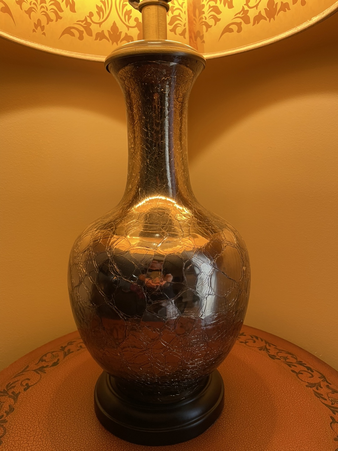 Elegant Crackled Glass Table Lamp with Lampshade - photo 2