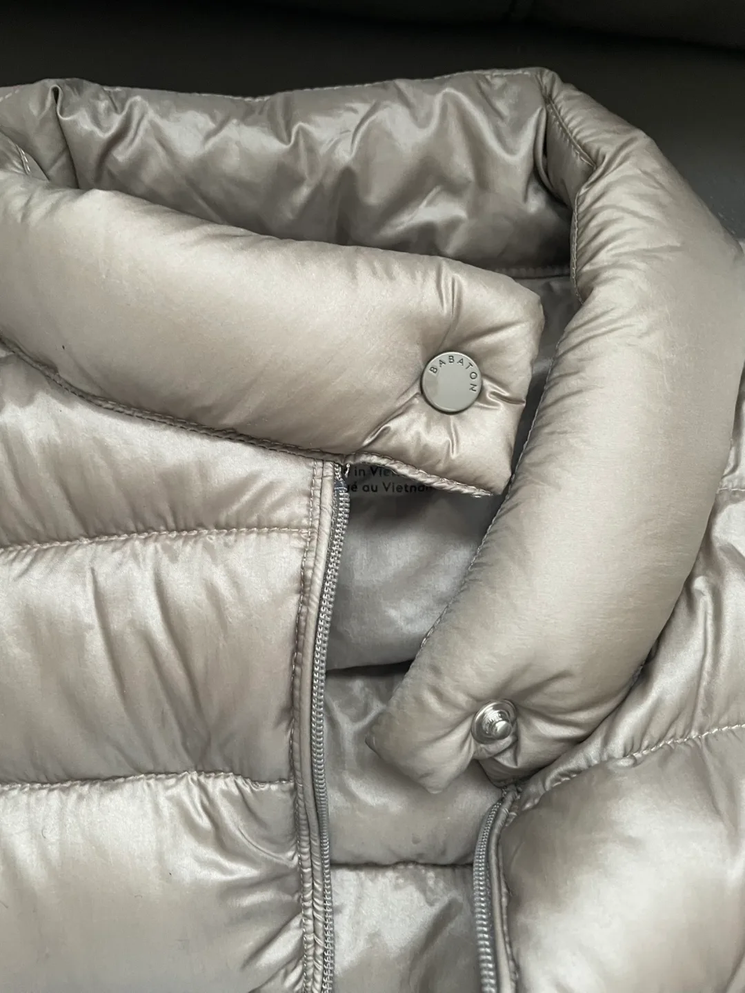 Babaton Blake Down Vest - Size Small image indicator(3)