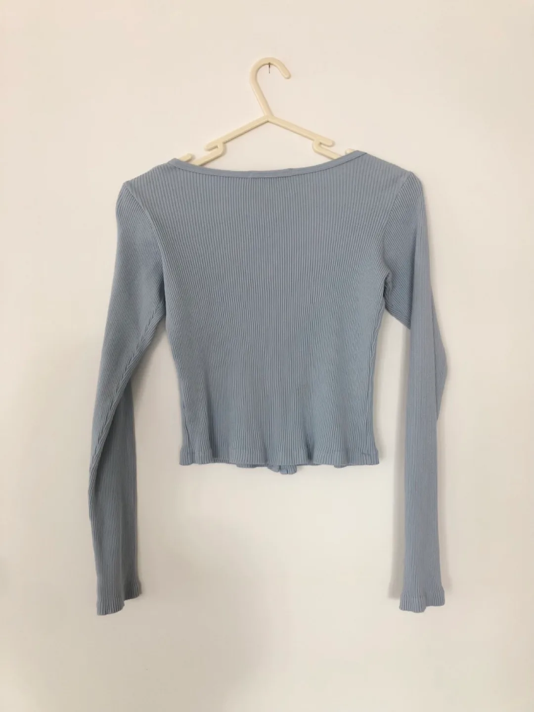 Brandy Melville Blue Button-Up Ribbed Long Sleeve Crop Top image indicator(4)