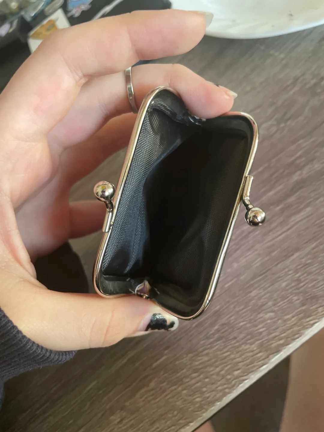 Hello Kitty Coin Purse image indicator(3)