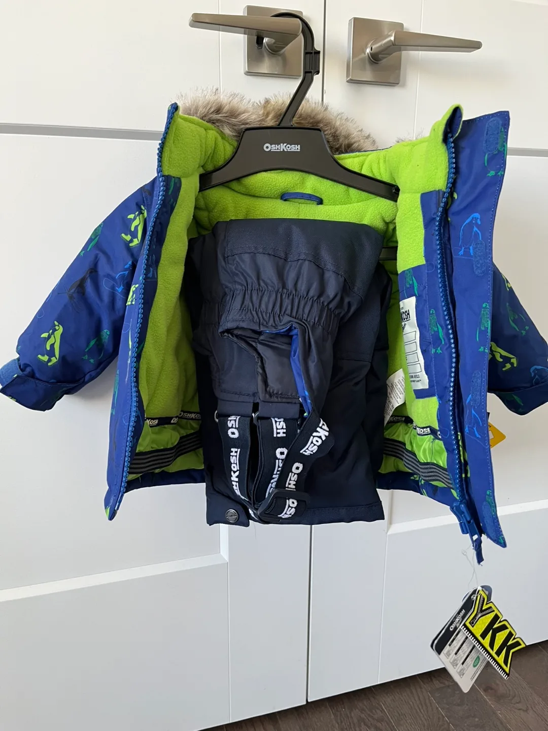 OshKosh B'gosh Baby Snowsuit - Size 12M - Penguin Print image indicator(2)