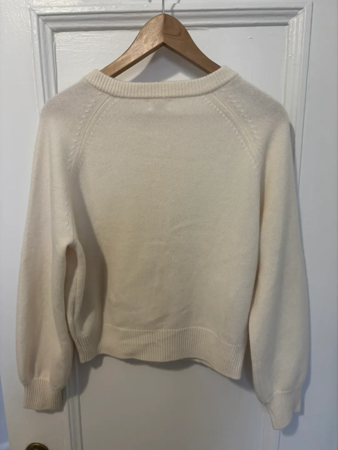 Wilfred Bare Cashmere Crew Cardigan – Barely Worn image indicator(6)