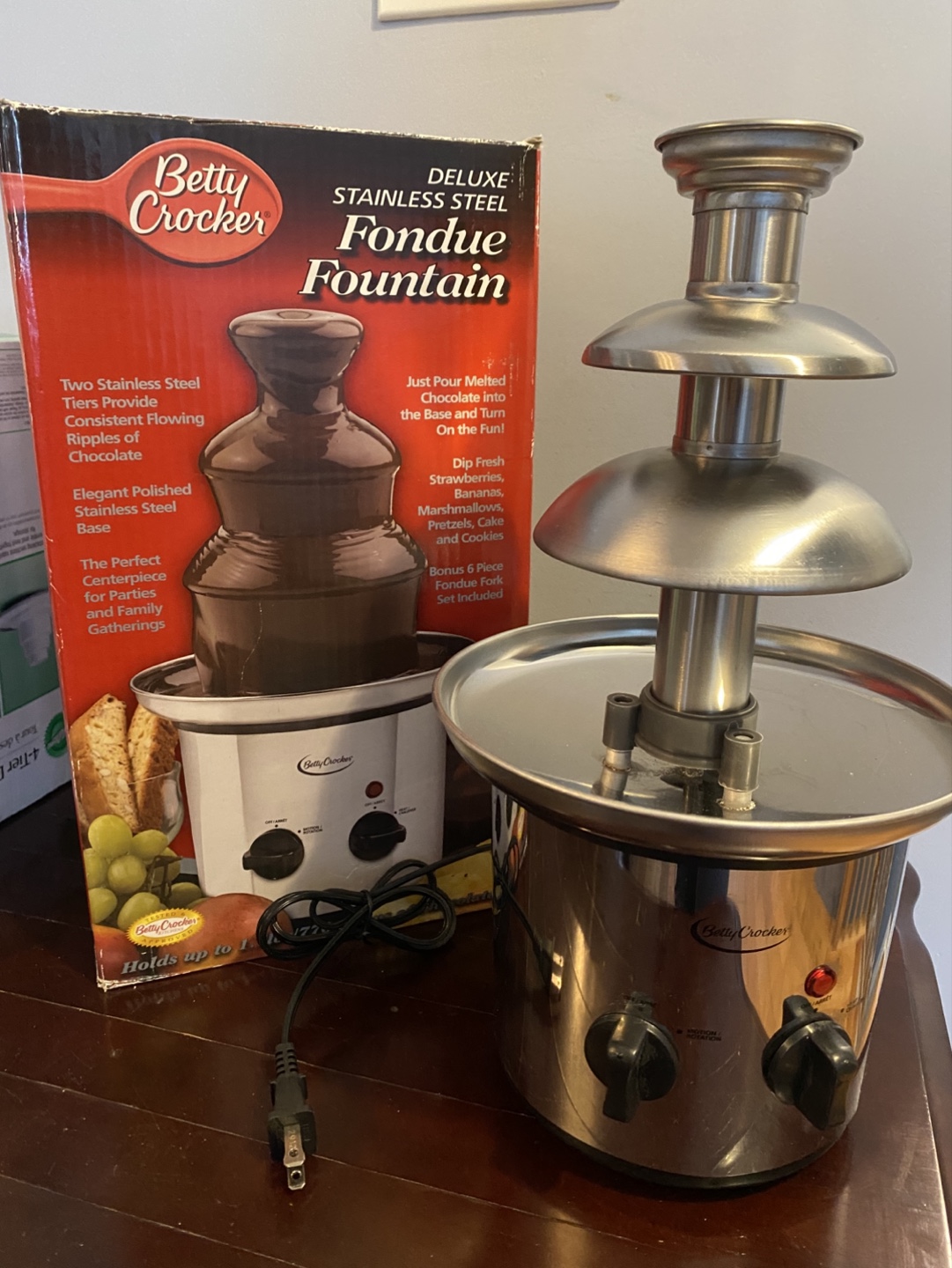Fondue Fountain - photo 3