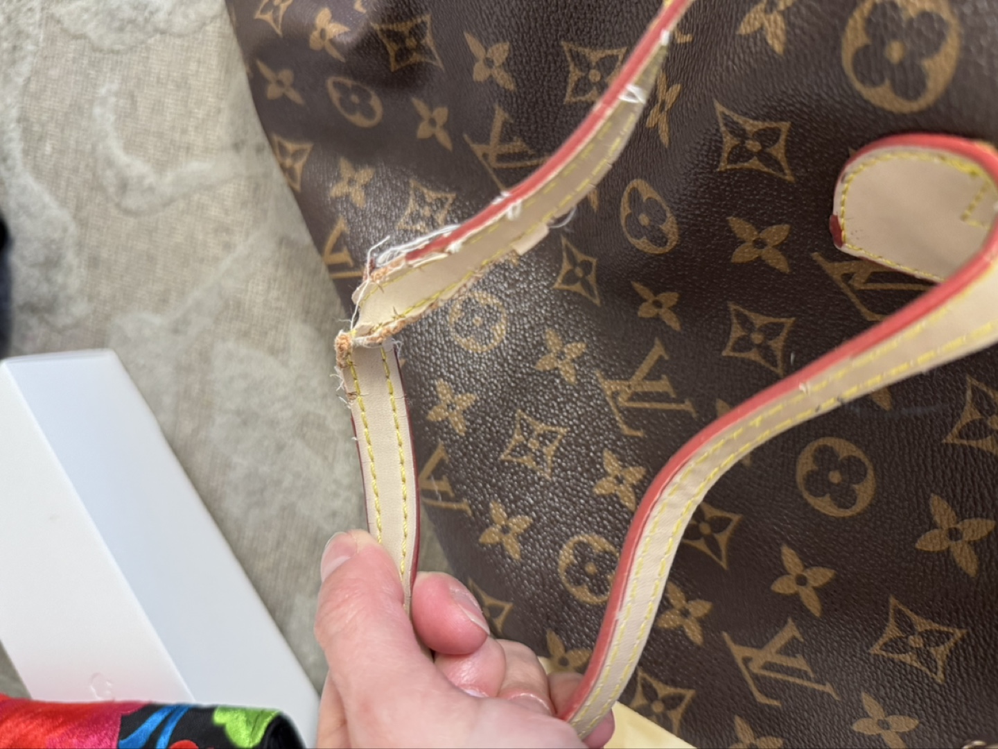 Authentic Louis Vuitton Monogram Speedy Tote Bag - photo 3