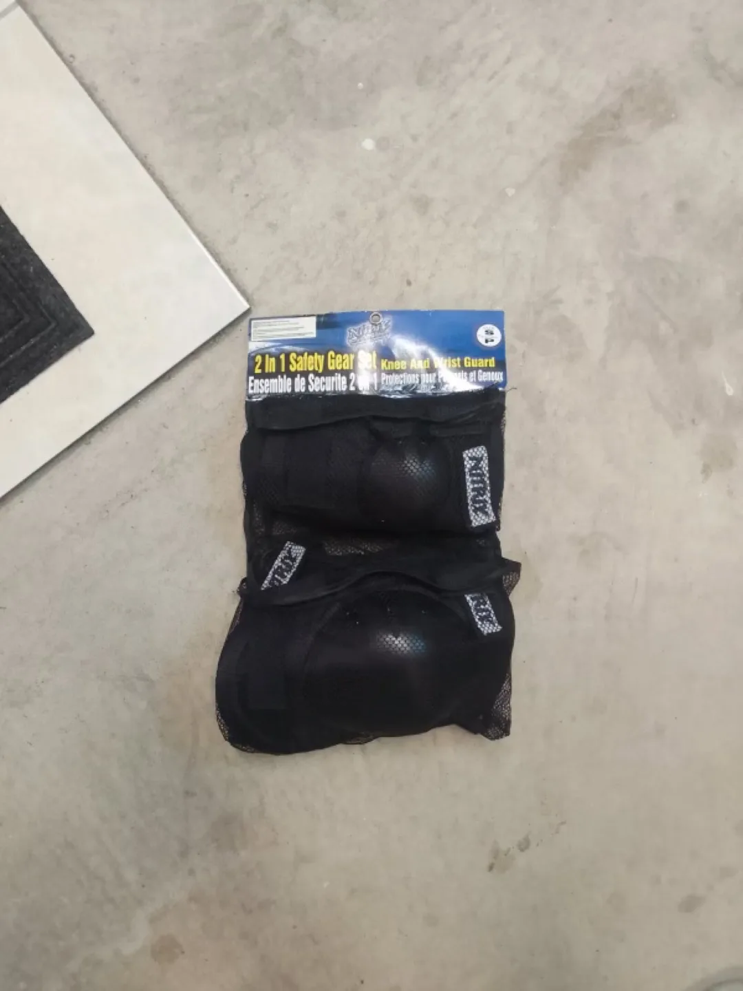 Nitro Skateboards 2 in 1 Safety Gear Set image indicator(3)