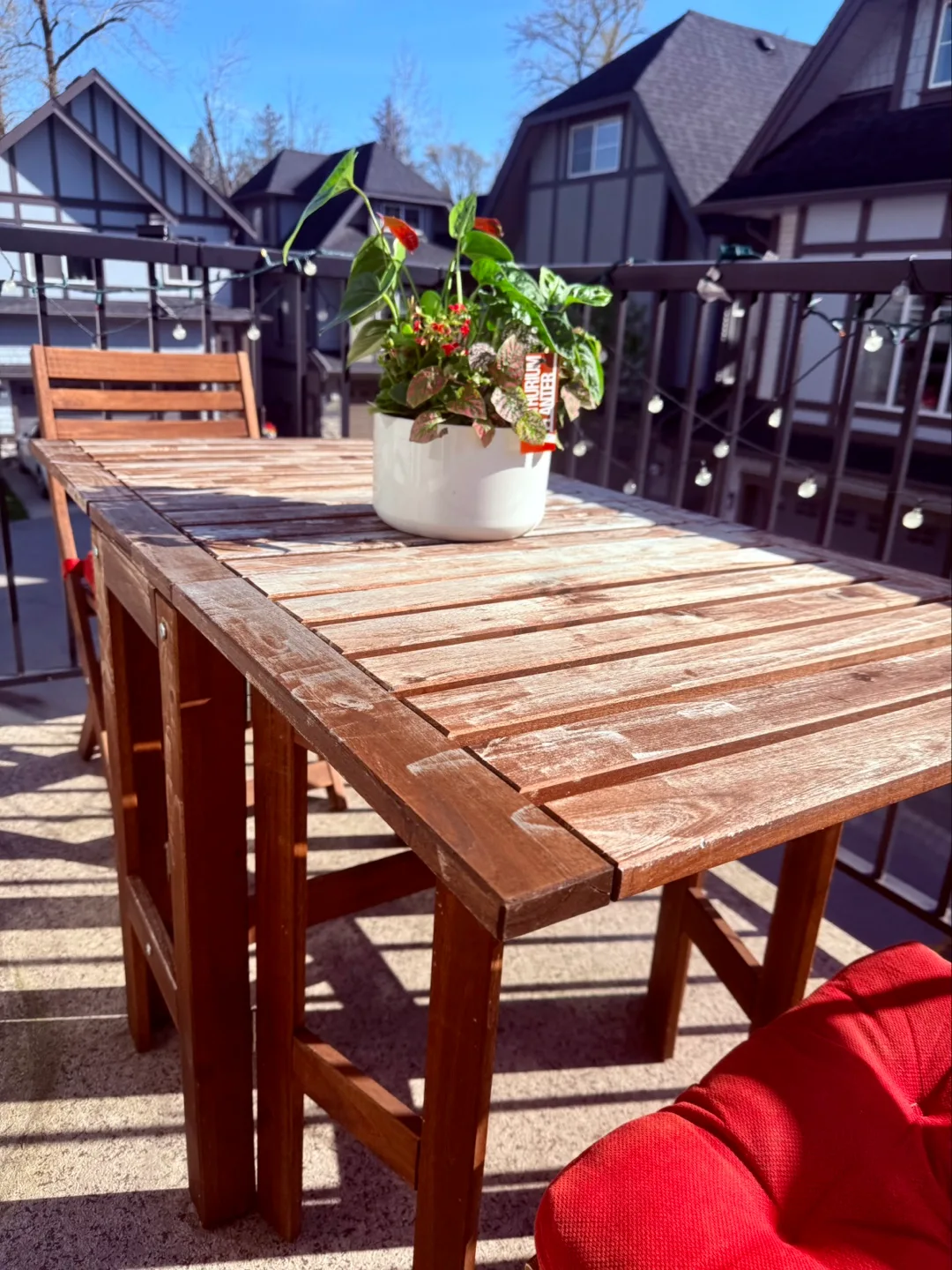 IKEA Åpplarö Outdoor Balcony Table and Chairs Set image indicator(5)