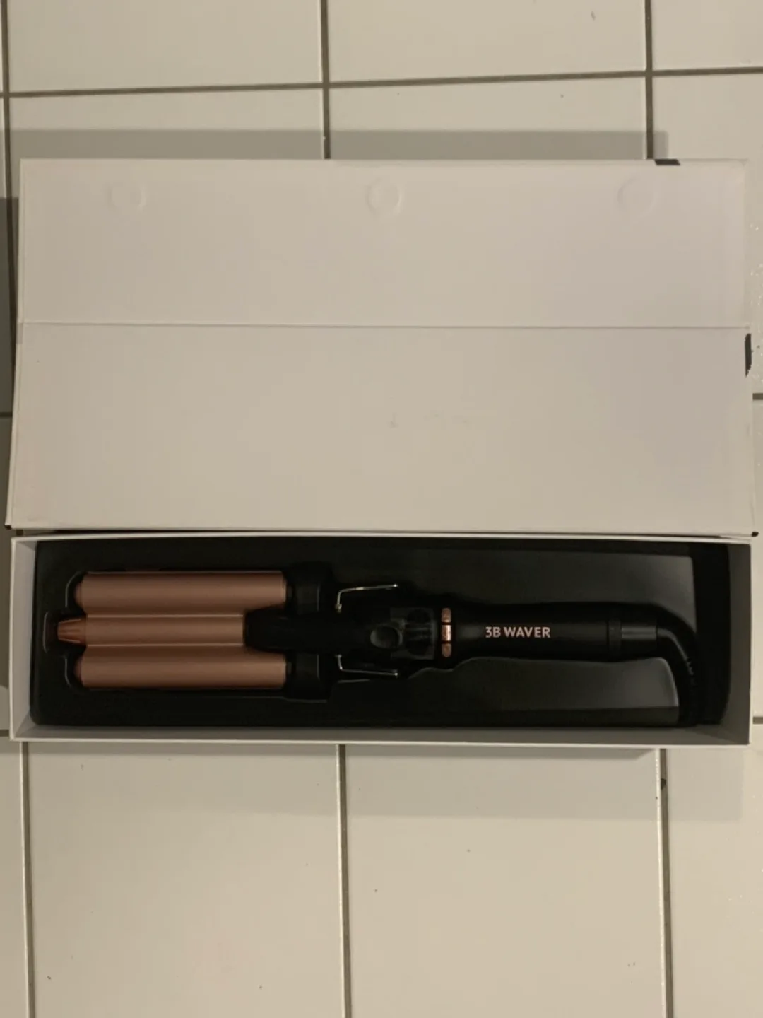 💚Beachwaver Co. 3B Waver Triple Barrel Curling Iron image indicator(2)