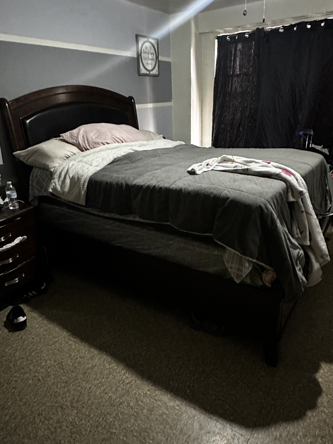 Queen Size Bed Frame with Drawers - photo 2