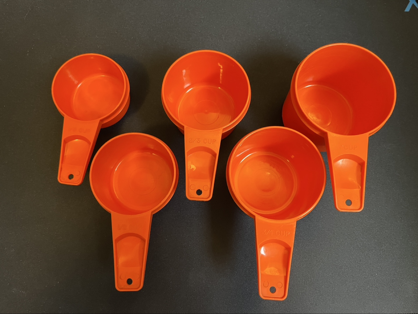 Vintage Tupperware Measuring Cups - Set of 5