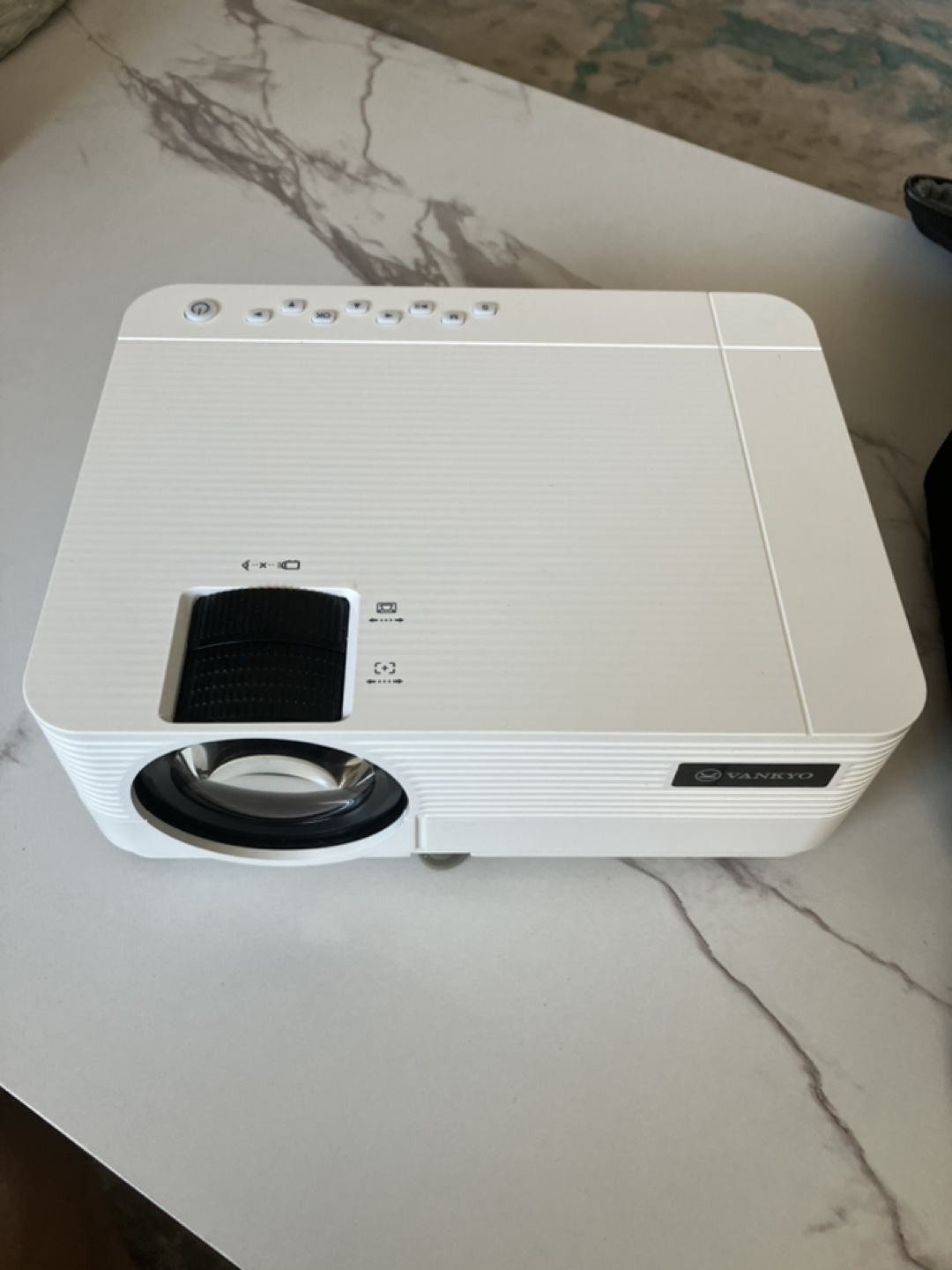 Vankyo Leisure 470 Mini Projector - photo 2