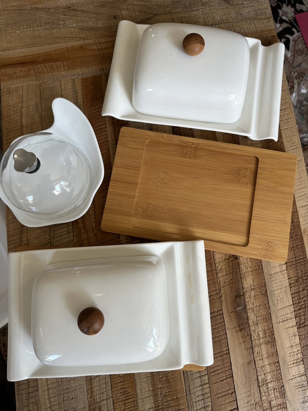 White Ceramic Butter Dishes with Wooden Knobs and Tray - photo 2