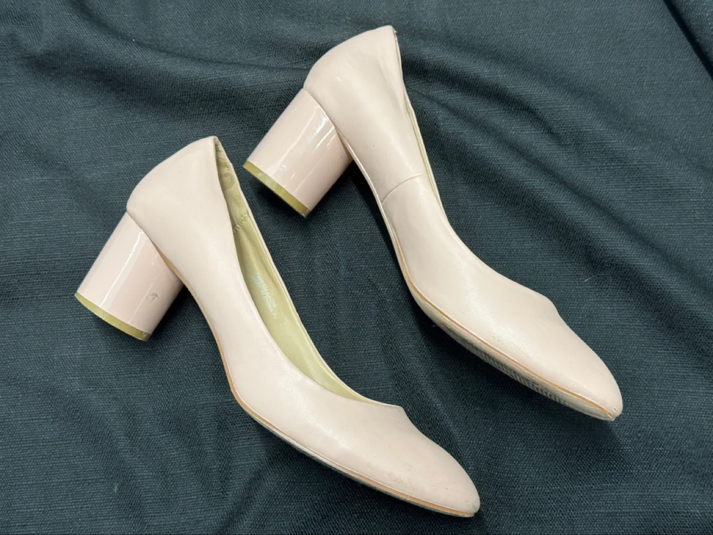 Nude Mat and Nat vegan leather heels WMNS size 8 💚 image indicator(2)