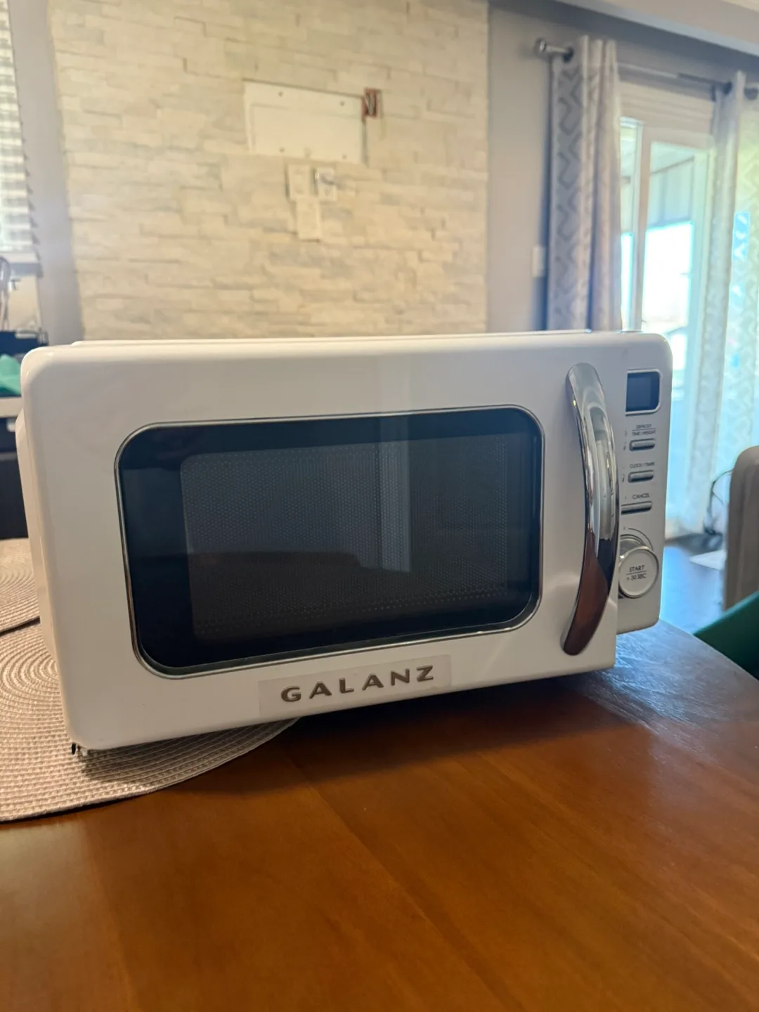 Retro White Microwave Galanz thumbnail